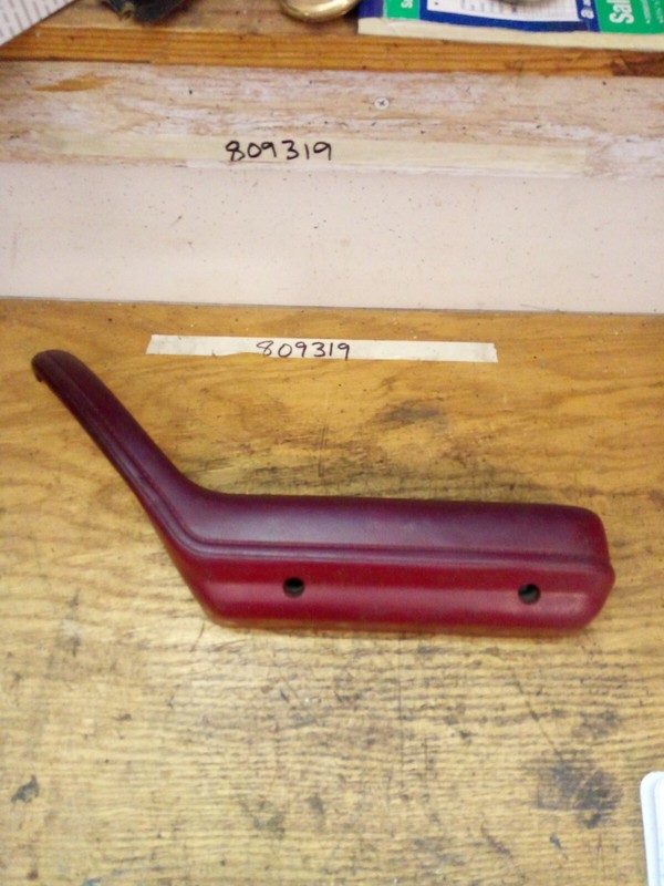 1989 DODGE OMNI PASS RH FRONT INTERIOR DOOR TRIM HANDLE INSIDE