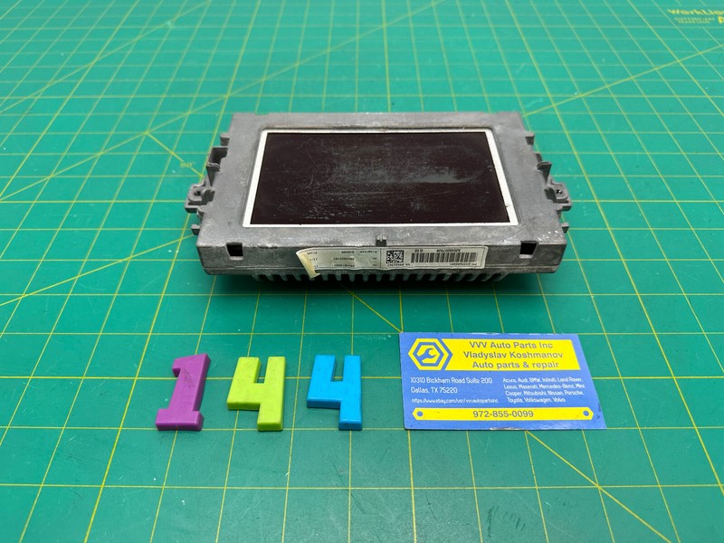 12-15 Mercedes C-class W204 NAVIGATION INFORMATION DISPLAY SCREEN OEM
