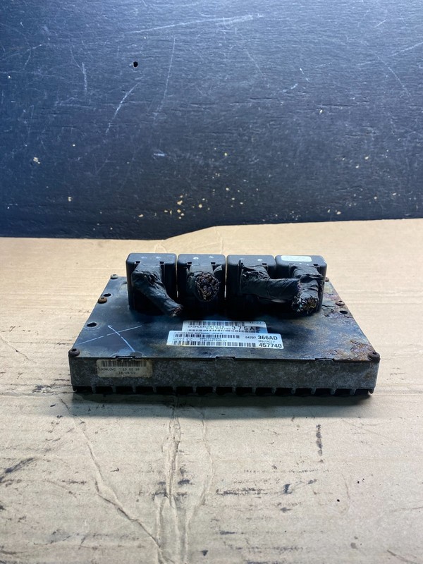2005 Dodge Caravan 3.8L Engine Computer Module ECU ECM P04727366AD OEM aa5521 DG