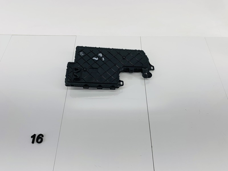 17-23 TESLA MODEL 3 FRONT RIGHT SIDE VOLTAGE BODY CONTROLLER CONTROL MODULE OEM