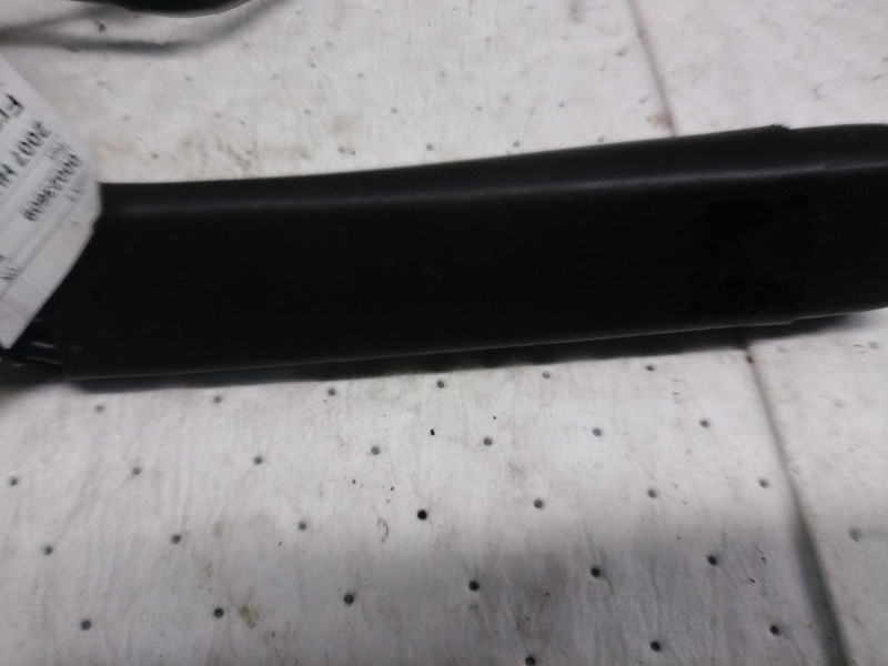 2007 Hummer H3 OEM Grey Seat Belt Buckle - Used, 215k Miles, Fast Shipping
