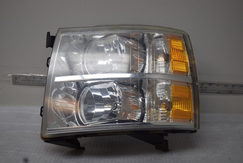 2007-2014 CHEVY SILVERADO 1500 2500 DRIVER SIDE HEADLIGHT FACTORY OEM