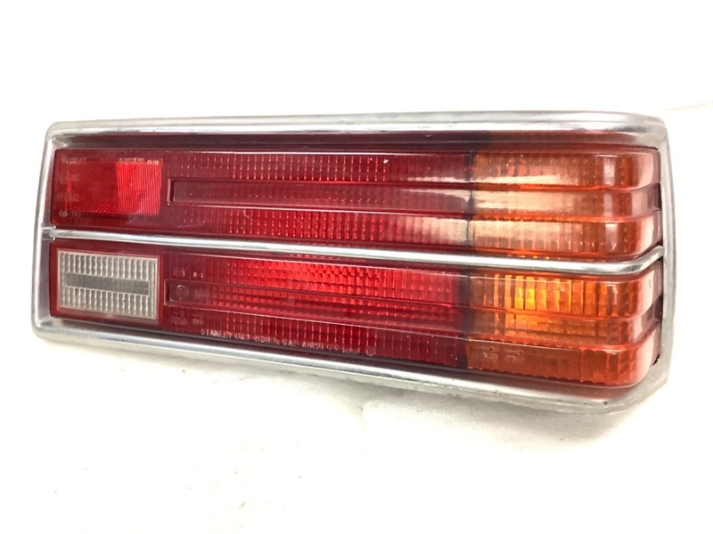 79 Honda Accord 2/4 Right Rear Tail Light Signal Turn Brake Lamp Lens Housing