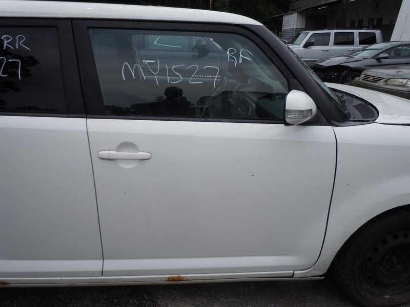 2008-2015 Scion xB Front Door Assembly Passenger Right OEM 040