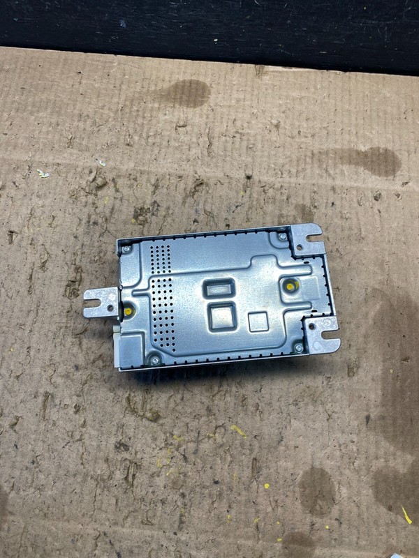 2022 Bmw Audio Amplifier Sound Receiver Control Unit R35A4CE6501 OEM N0515