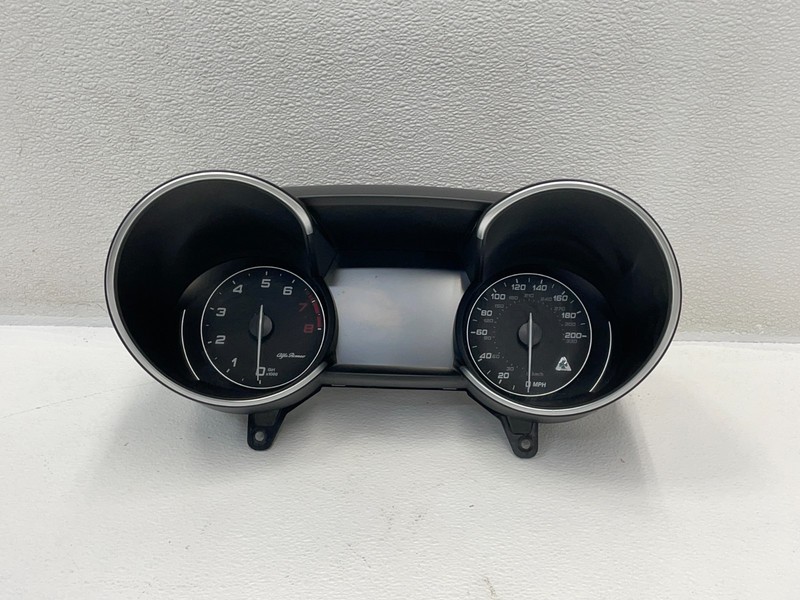 2017-2022 Alfa Romeo Giulia Quadrifoglio Speedometer Instrument Cluster 1581 OEM