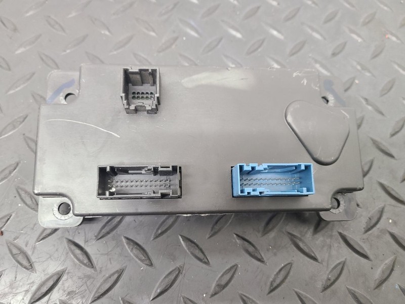 08-10 Infiniti QX56 Temperature Climate Control Module OEM 27500-ZQ01A