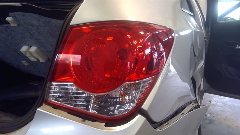 Passenger Tail Light VIN P 4th Digit Limited Fits 11-16 CRUZE 3507262