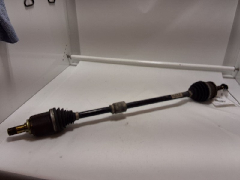 Passenger Axle Shaft Front Axle VIN P 4th Digit Limited Fits 16 CRUZE 3543290