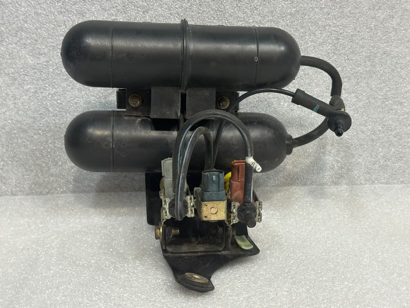 1997-2003 Jaguar X100 XK8 Cruise Control Vacuum Canister w/ Valve Solenoid OEM