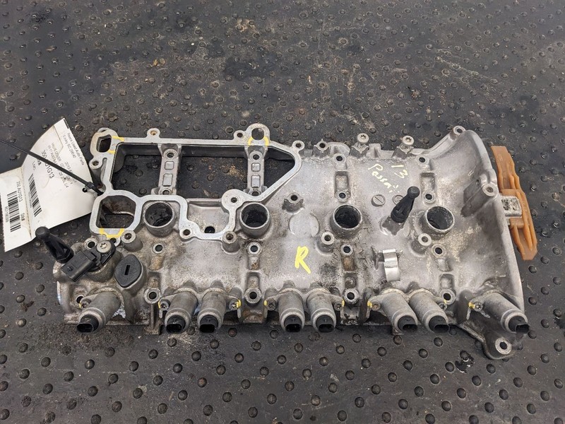 ENGINE VALVE / CYLINDER HEAD COVER 06K103475D FOR AUDI PORSCHE VOLKSWAGE 1190399