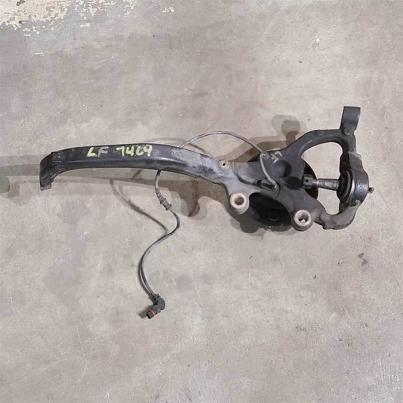 06-10 Dodge Charger Srt8 Left Front Spindle Driver Knuckle Aa7464