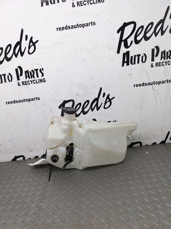Wash Reservoir Fits 20-23 SIERRA 2500 PICKUP 1182666