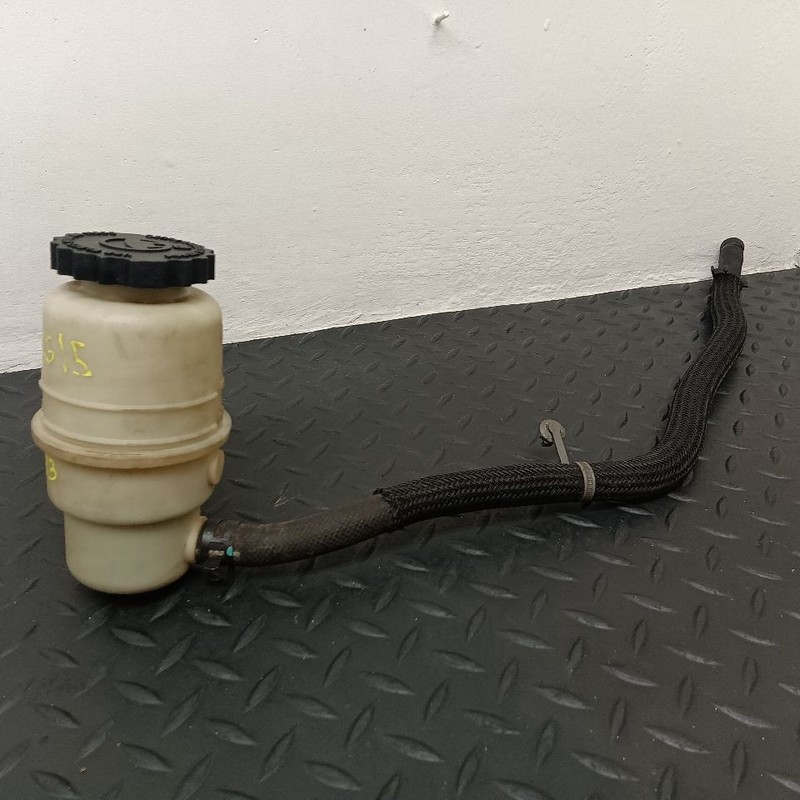 11-15 Dodge Durango 3.6L Power Steering Fluid Reservoir Bottle OEM 68068967AC