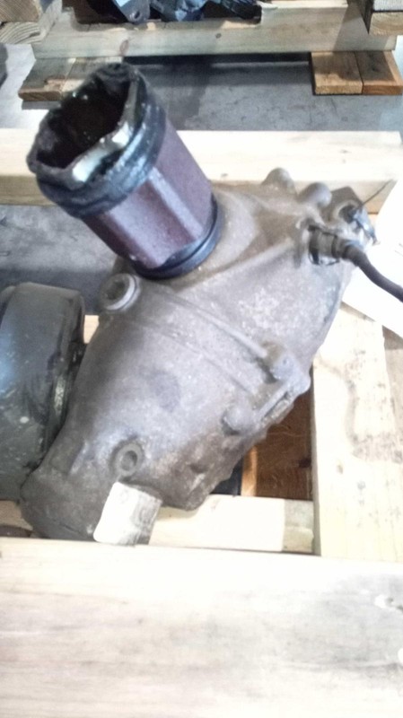 2014 BMW X3 Differential Carrier Assembly OEM 31507578154 113K Miles