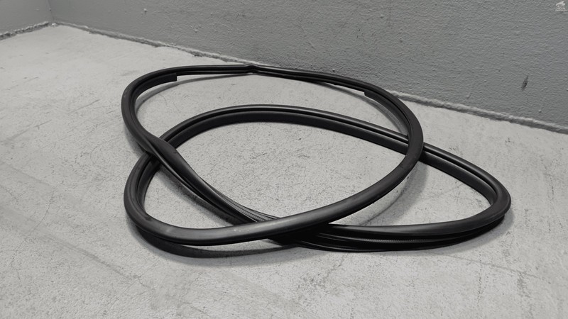 TOYOTA CAMRY REAR PASSENGER SIDE DOOR BODY INNER WEATHERSTRIP SEAL 2018-2024 OEM