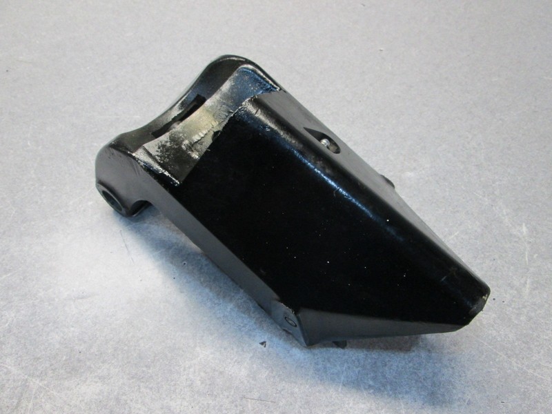 1461-2683A2 Mercury Outboard 200 20 Hp Swivel Bracket 1970-80