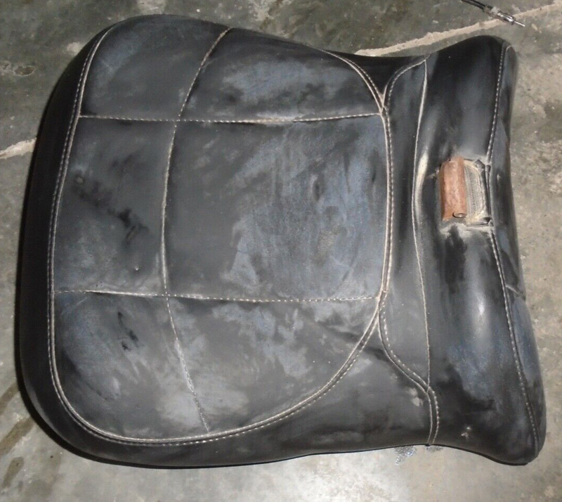 2001 Kawasaki Voyager ZG1200 ZG 1200 B XII Rear Back Seat Cushion Passenger 2002