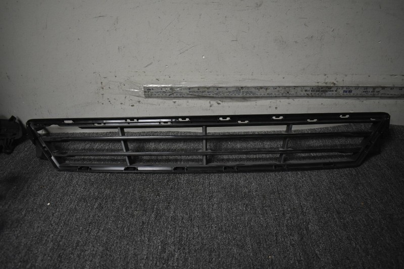 2020 BMW X3 FRONT LOWER GRILLE FACTORY OEM