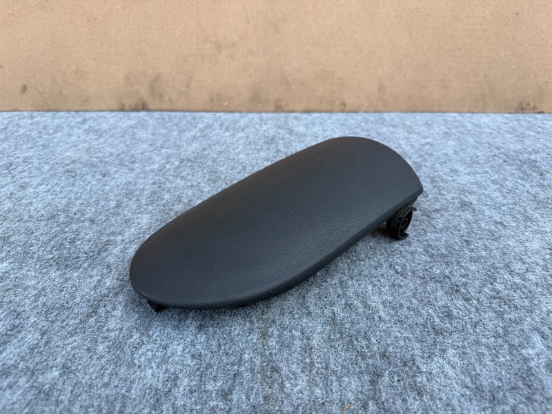 NISSAN 370Z 2009-2021 OEM CENTER CONSOLE ARMREST LID ASSEMBLY 68924-1EA0A