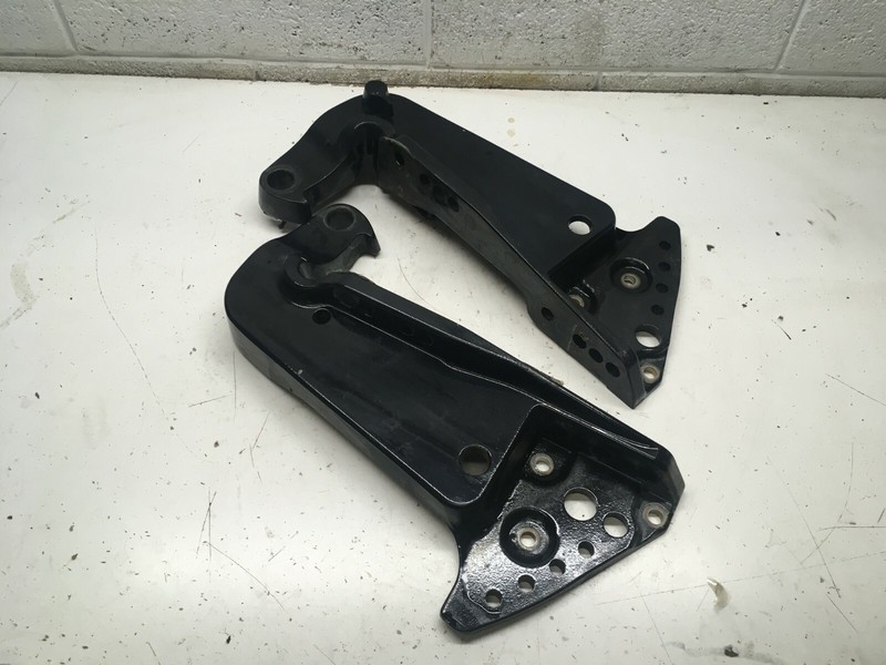 U43425-828333A3 Mercury Mariner Outboard Pair Transom Bracket 3425-828333T07