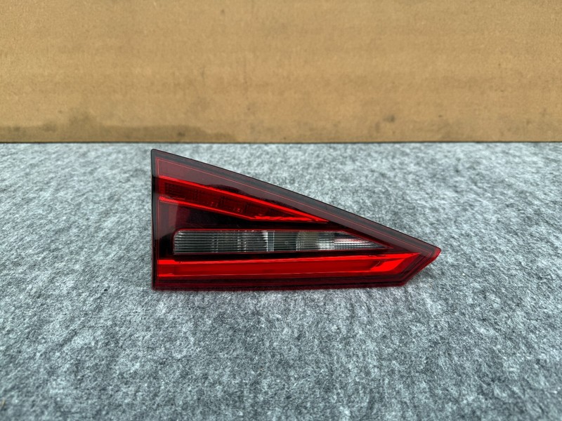 INFINITI QX30 2017-2019 OEM RIGHT PASSENGER INNER TAIL LIGHT LAMP LED ASSEMBLY