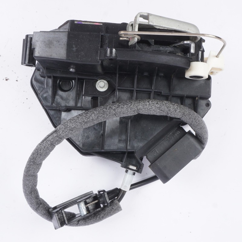 2016 2017 2018 Ford Focus RS left driver rear door lock actuator F1EA-F26413-AD