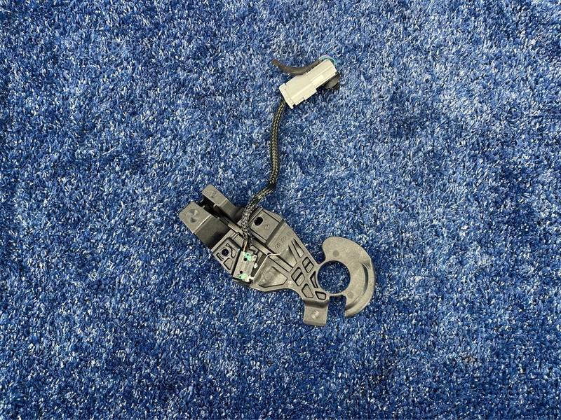 2016–2019 Buick Cascada Convertible Top Latch Sensor Switch 329510614OEM