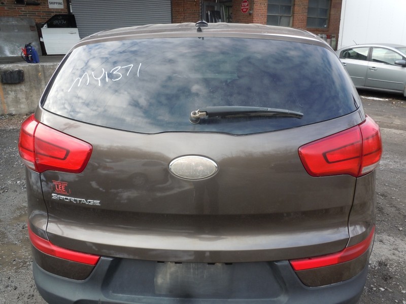 2014-2016 Kia Sportage Rear Hatch Liftgate W/O Spoiler or Camera OEM D5U