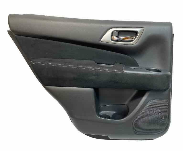 Nissan Pathfinder door panel trim 14 16 rear left side charcoal OEM 829A13KS0A