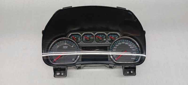 17 CHEVROLET SILVERADO 1500 Speedometer 65k miles OEM 17