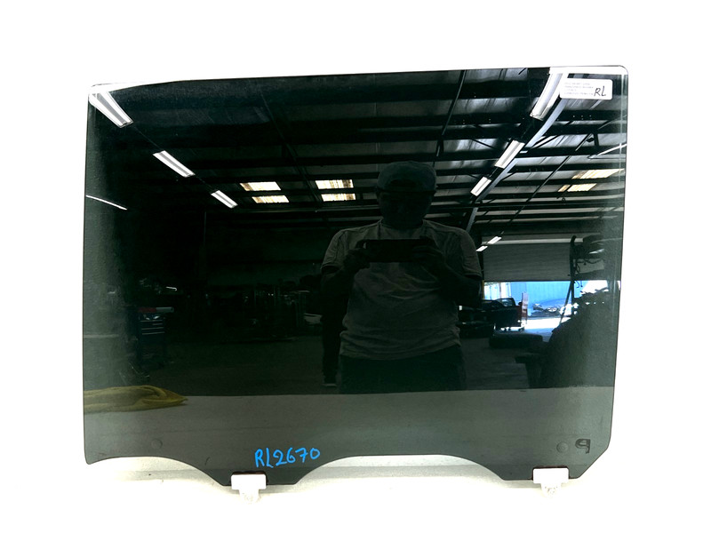 ⭐2011-2012 INFINITI QX56 REAR LEFT SIDE DOOR WINDOW GLASS ASSEMBLY OEM LOT2670