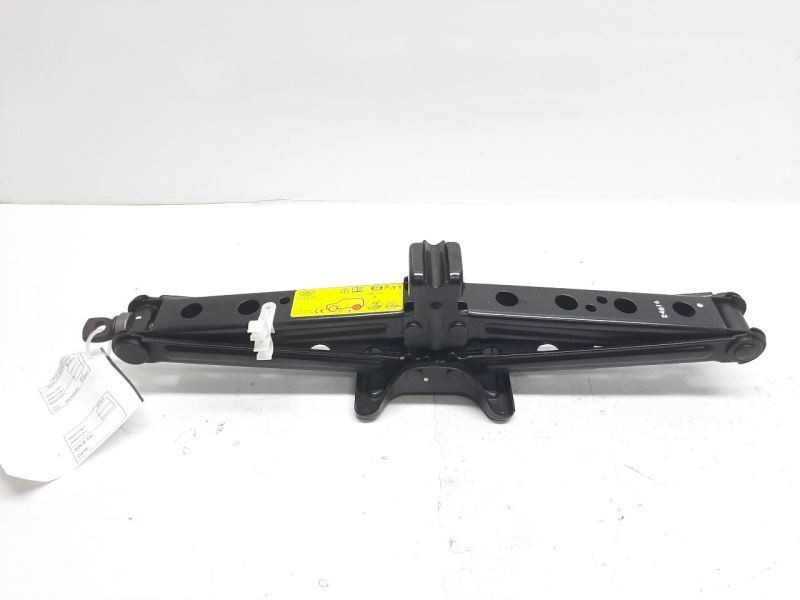 Range Rover HSE L405 Jack Floor Lift Emergency Kit cpla17080