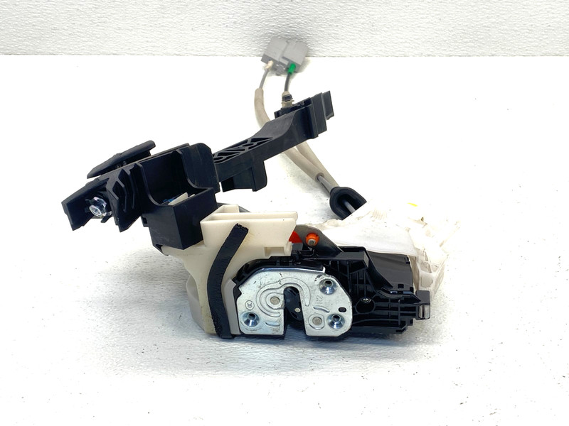 20-22 HYUNDAI PALISADE REAR RIGHT PASSENGER DOOR LOCK LATCH OEM #A0.44