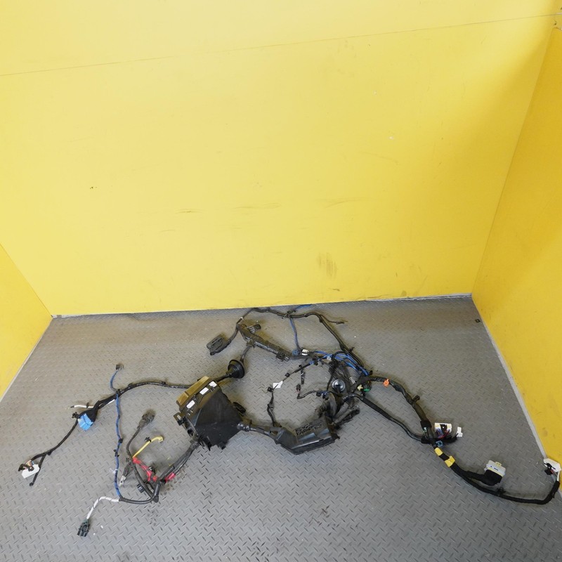 2023-2025 KIA SPORTAGE 2.5L ENGINE BAY WIRE WIRING HARNESS FUSE BOX 91221P1020