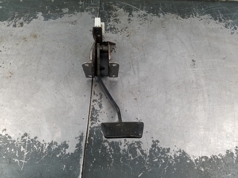 2006 Jeep Wrangler TJ Rubicon 4x4 Brake Pedal #0921 Q7