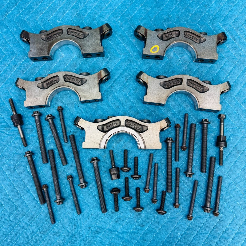 BMW 650i xDrive 4.4L V8 N63 Main Bearing Caps with Bolts OEM