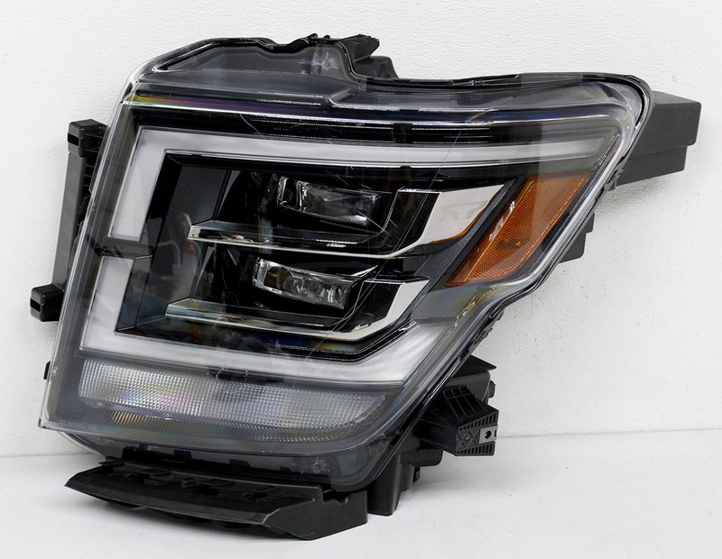 OEM Left Driver Side Headlamp For Nissan Titan, XD 26060-9FV0B,No Module,Tab Mis