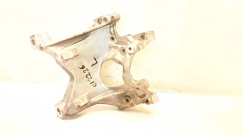 17-24 AUDI B9 A5 S5 A4 S4 SUSPENSION SUBFRAME REINFORCEMENT BRACKET LEFT OEM 012