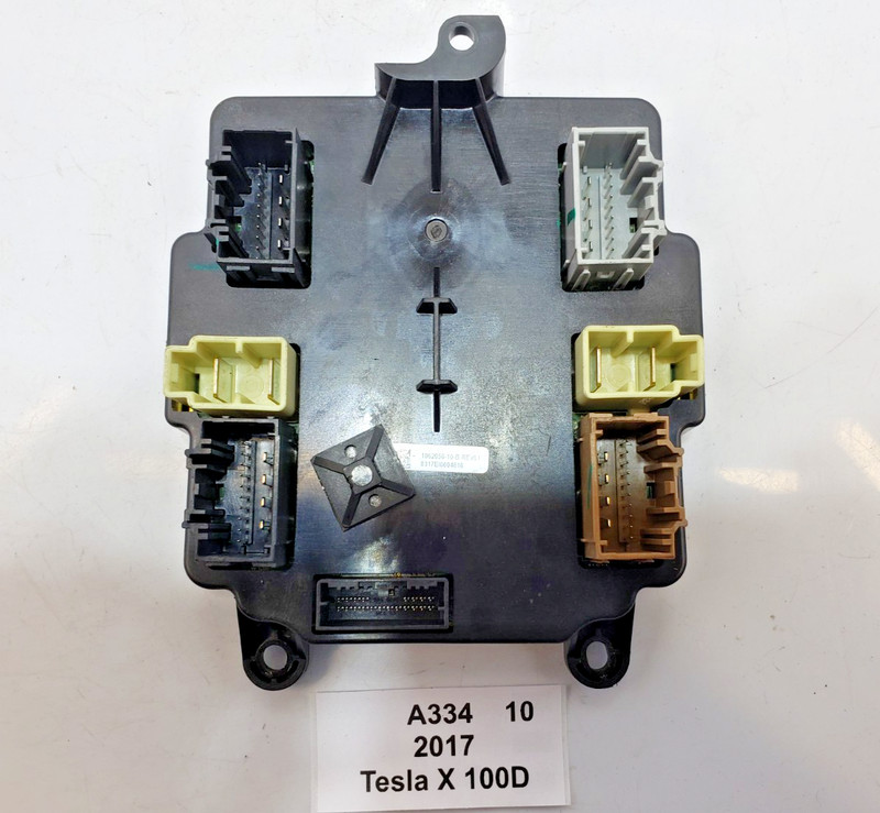 ✅ 2016-2020 OEM Tesla Model X Rear Right Passenger Falcon Door Control Module