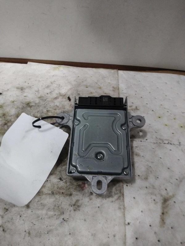 Used Air Bag Module fits: 2019 Bmw X3 Air Bag main control w/o adaptive suspensi