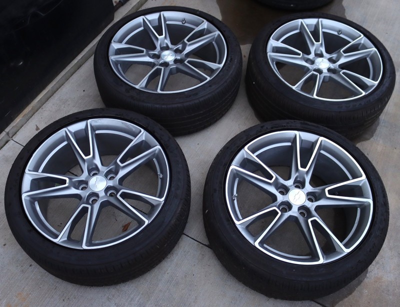 2016-2024 Chevrolet Camaro OEM 20" Wheels & Goodyear 245/40R20 16k miles *USED*
