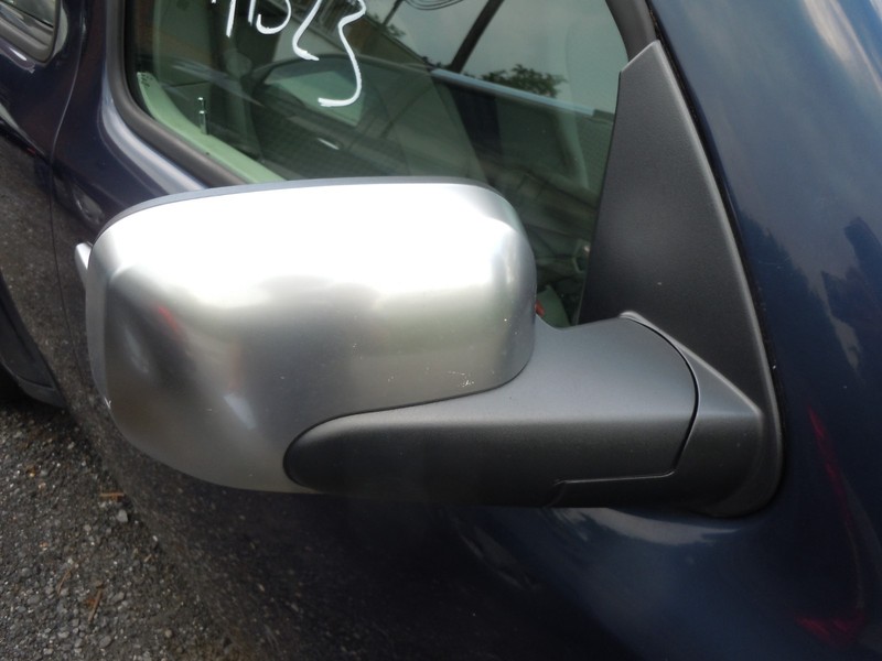 2006 2007 Chevrolet HHR Power Door Mirror Passenger Right Satin Chrome
