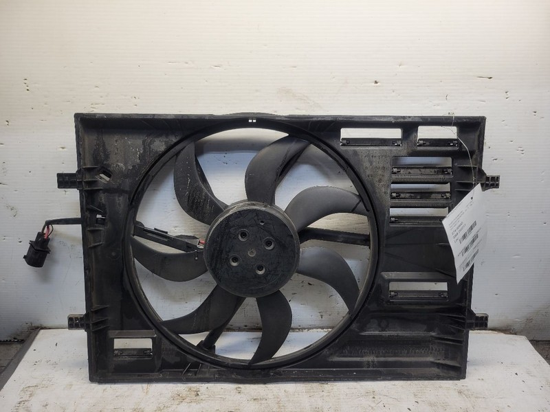 Radiator Fan Motor Fan Assembly Brose Manufacturer Fits 17-21 GOLF GTI 1678053