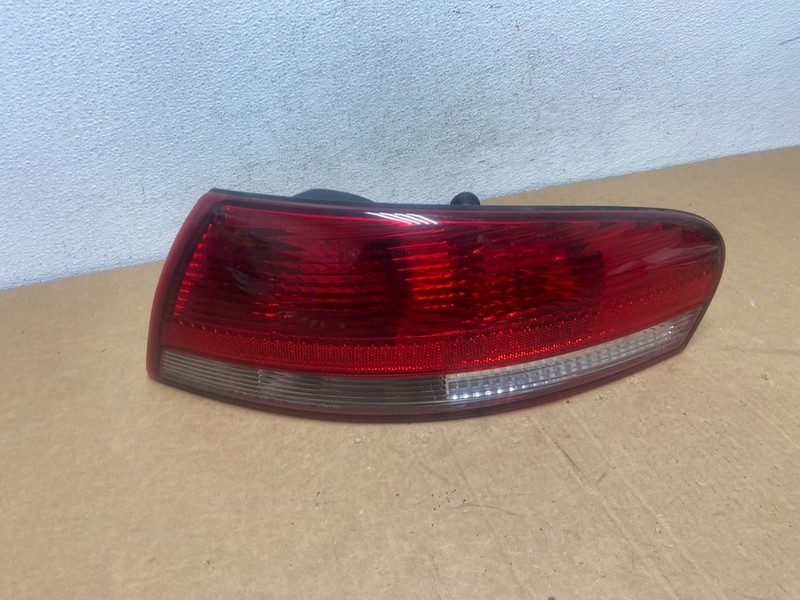 2001-2006 Chrysler Sebring Convertible Right Side Tail Light OEM AD6046 DW