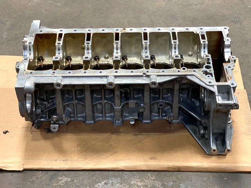 11-13 BMW 135i E88 N55 ENGINE MOTOR CYLINDER BLOCK HOUSING OEM #A0.09