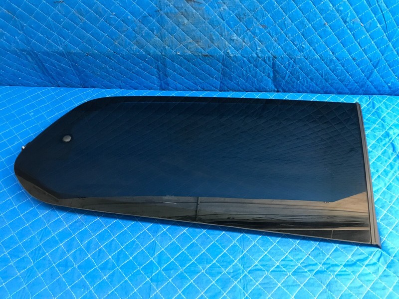 06 07 08 09 10 11 12 14 KIA SEDONA Right RH Passenger Quarter Glass Window