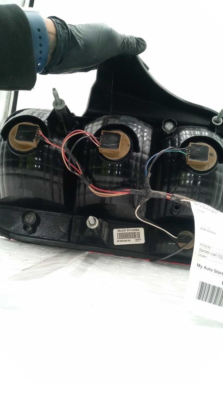 2006 Ford Mustang R Tail Light Assembly Black 115217 Used OEM 113K Miles