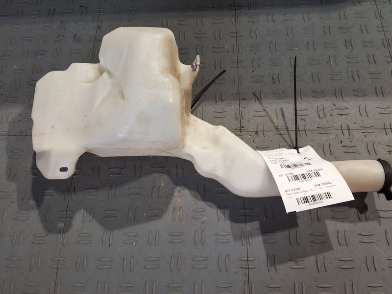 Wash Reservoir Classic Style Fits 15-19 SIERRA 1500 PICKUP 3530328