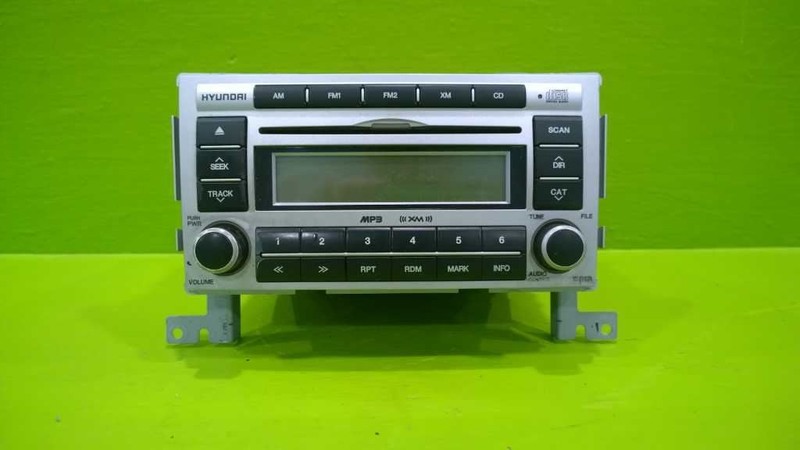 08 HYUNDAI SANTA FE 3.3L AT AM FM XM MP3 CD PLAYER OEM 2469-4